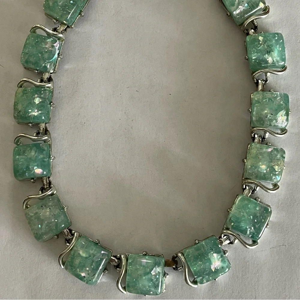 Vintage Coro Mid-Century Cocktail Necklace Seafoam Green 16” - Picture 2 of 5
